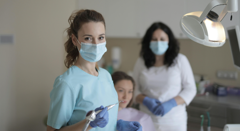 Campaña de control del intrusismo: a la profesión la defendemos entre todos