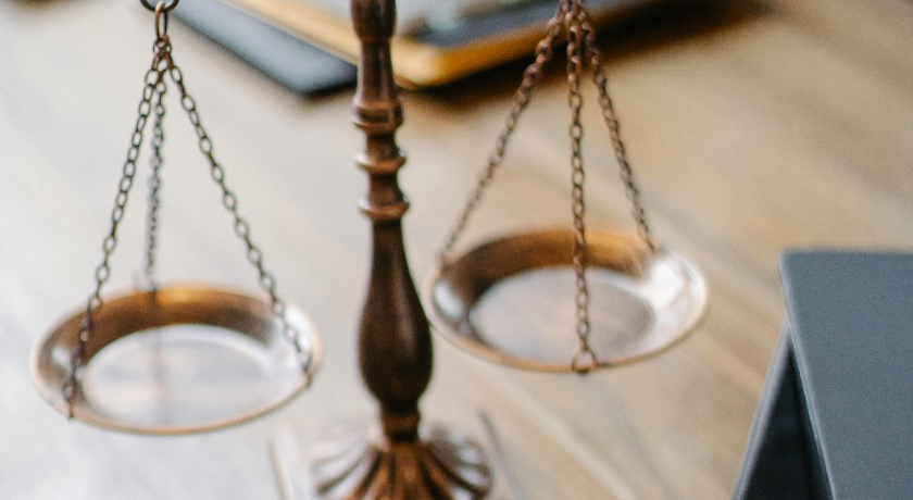 EL COEM estudiará la impugnación judicial de la injerencia gubernamental en la ética profesional